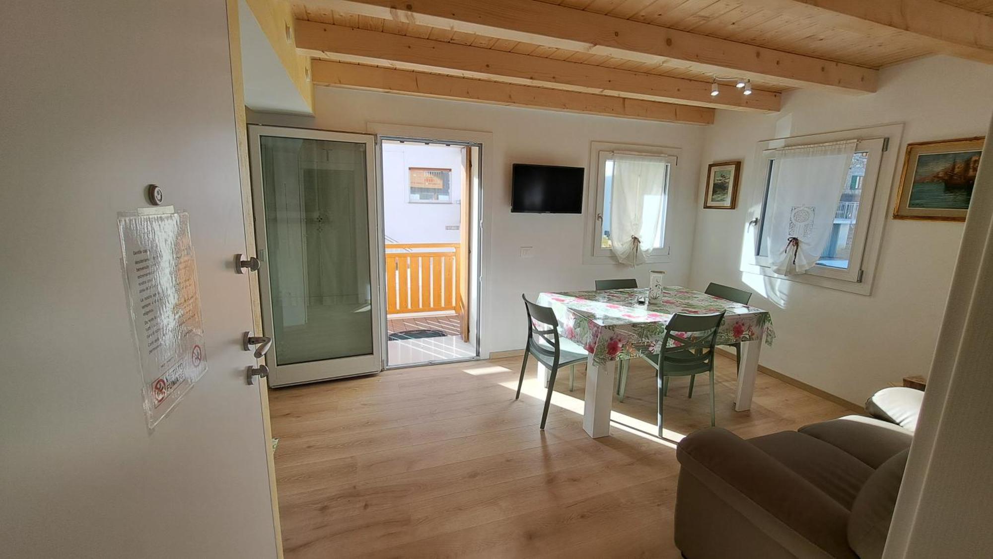 Lucy'S Apartment Calalzo di Cadore Exterior photo