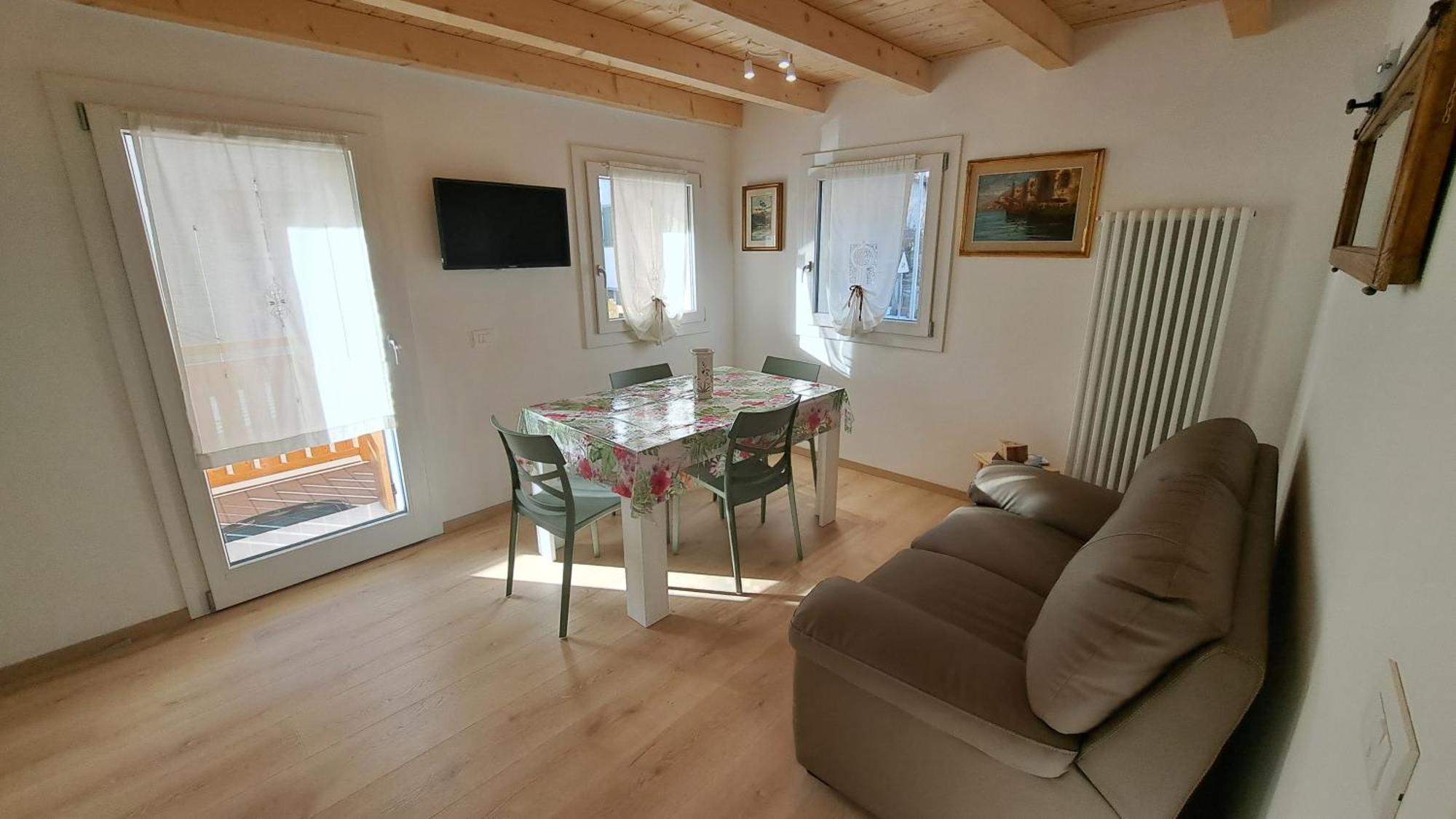 Lucy'S Apartment Calalzo di Cadore Exterior photo